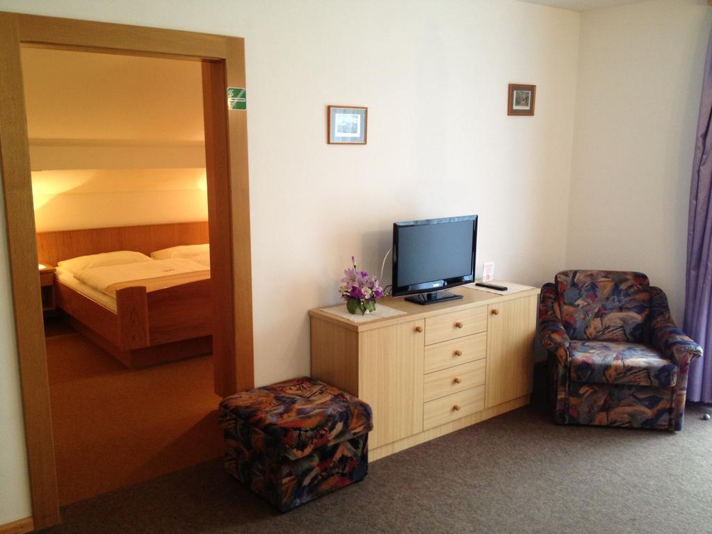 Pension & Appartement Fortin Bad Kleinkirchheim Δωμάτιο φωτογραφία